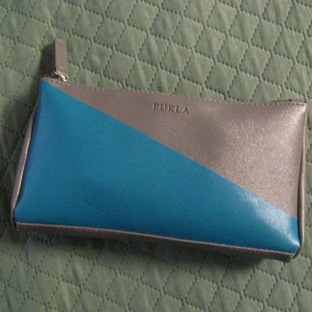 EVA Airlines BR Toiletry Amenity Kit Bag